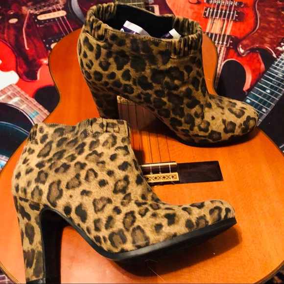 SALE!!! Hot Sam&Libby Leopard Ankle Booties! Size 7 - Picture 7 of 10